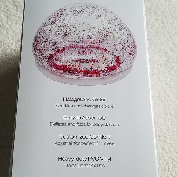 Glitter and Pom Inflatable chair - Picture 3 of 4